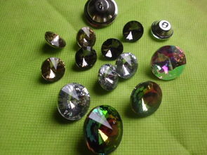 水晶軟包扣圖片賞析 浦江銀星鉆水晶飾品廠高清產(chǎn)品圖集